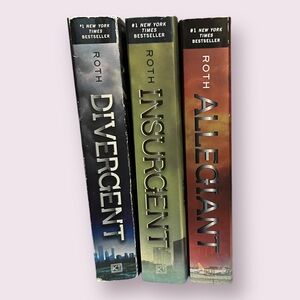3 Book Divergent Series - Graphic Novel Size